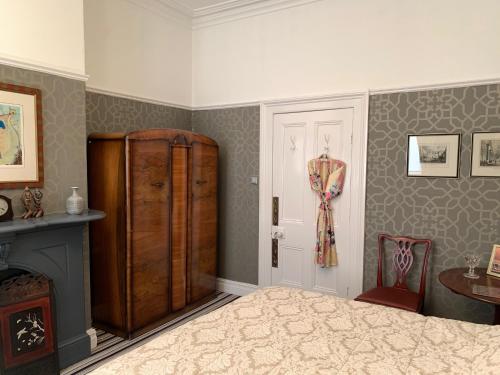 Aberley House Room Type - King Room with Sea View