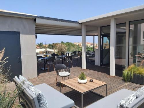 Central City Hotel in Crete Island