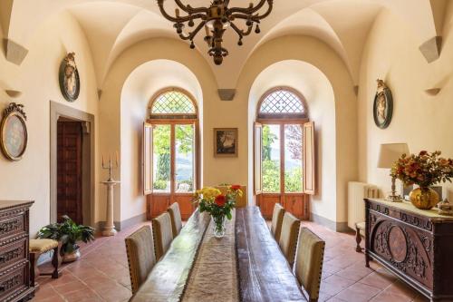 Зручності, CASTELLO DI VOLOGNANO in Ріньяно Сульарно