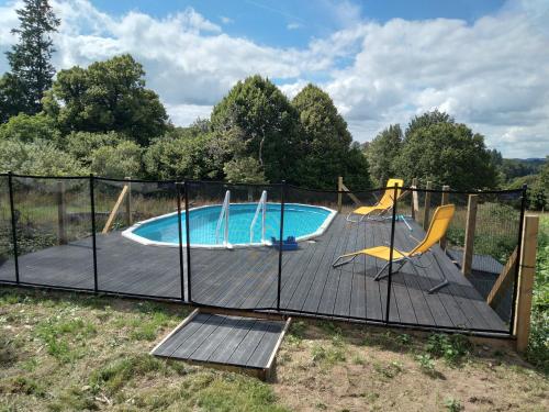 Swimming pool, Gite de puy faucher in Limoges