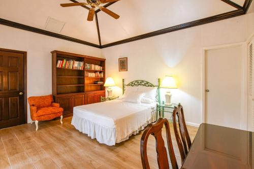 Garden House in Lyford Cay - private Pool