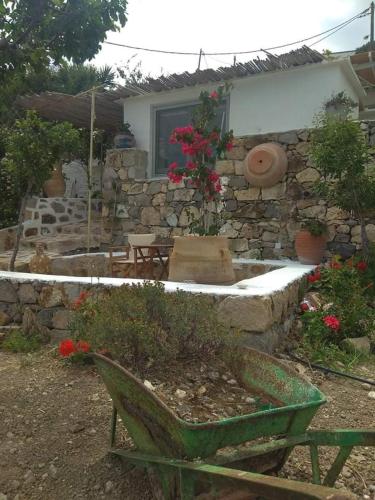 TRADITIONAL STUDIO Chora Patmos