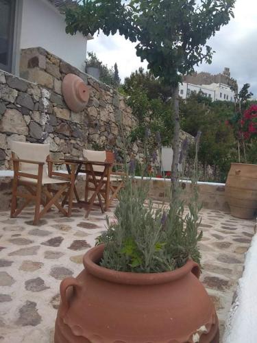 TRADITIONAL STUDIO Chora Patmos