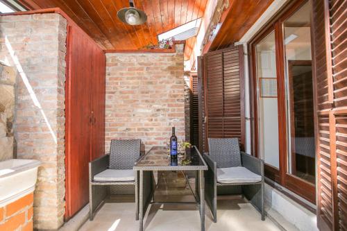 Garden Apartment Hotel - image 14
