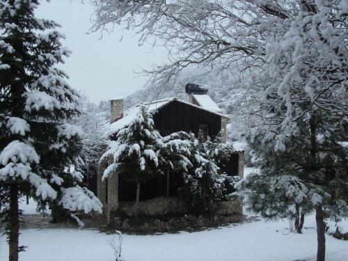 Alojamientos Turisticos La Utrera in Villalba De La Sierra