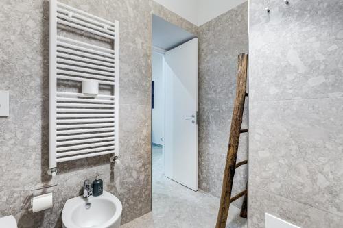CRYSTAL TREVI FOUNTAIN - romedreamhome, Рим (фото 8)