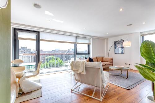 SECC Hydro Executive 7 Apartment - image 7