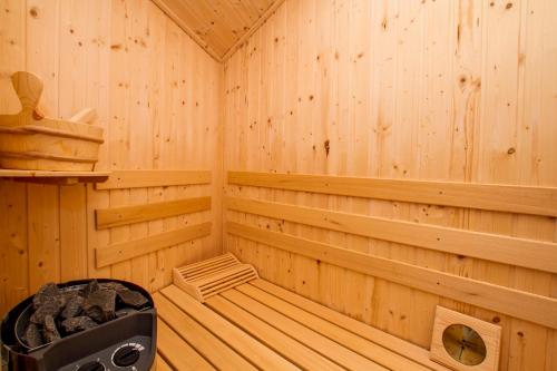 桑拿, 米萊娜別墅 (Villa Milena) in 比斯薩克