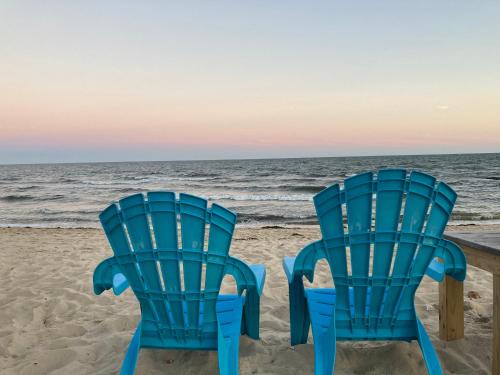 By The Sea Guests Bed & Breakfast and Suites By The Sea Guests Bed & Breakfast and Suites