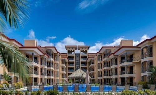 777J Beachfront Luxury Condo 3 BR/2.5BA Near SJO - Jaco Beach
