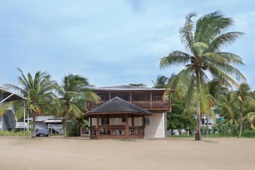 Roatan Ocean View- 2nd floor apts
