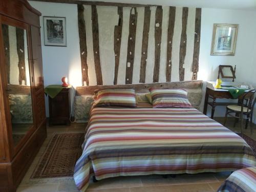 B&B - Le Clos aux Masques Room Type - Triple Room with Bath