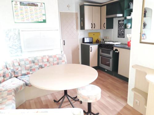 Mobilhome à la campagne gîte à louer Châteaumur