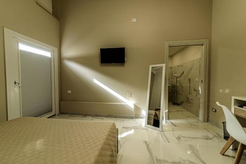 Corleone GUESTHOUSE Room Type - King Room - Disability Access Corleone GUESTHOUSE Room Type - King Room - Disability Access