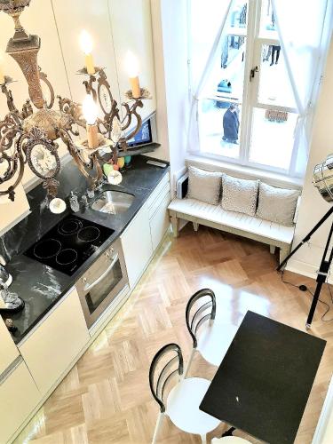 Luxury Suites & Apartments MONDRIAN Old Town - image 5