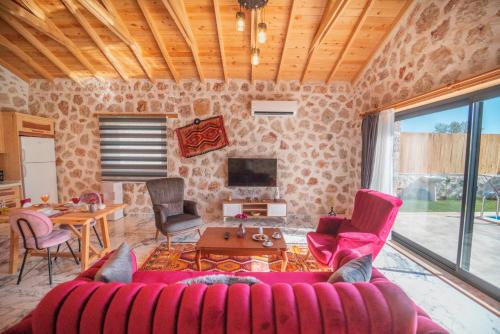 Mercan Tas - 1 Bedroom Honeymoon Villa with jaccuzi in Kalkan Uzumlu
