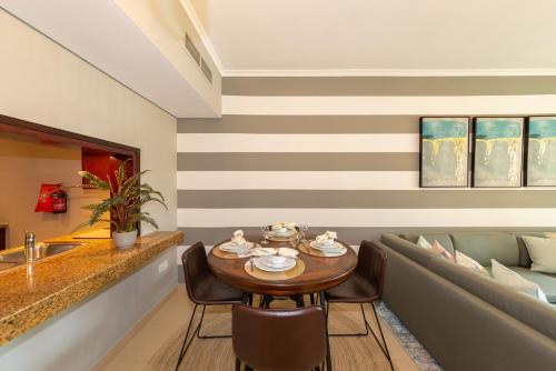 One Bedroom in Burj Views by Radiance Vacation Stays, Dubai (photo 4)