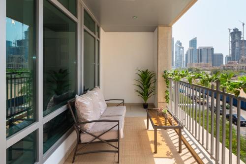 One Bedroom in Burj Views by Radiance Vacation Stays - image 3
