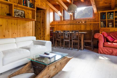 Hotel Cristallo in مركز مدينة كورمايور