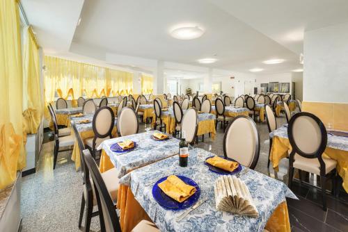 Hotel Fenix – San Benedetto del Tronto, MO