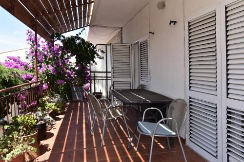 Apartments Dobrinic - image 2