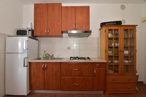 Three-Bedroom Apartment with Sea View image 10