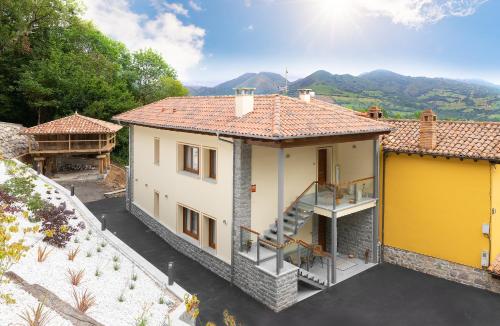 Accommodation in Llueves