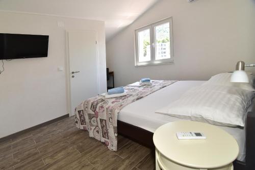 Apartments Dobrinic - image 3