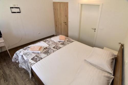 Apartments Dobrinic - image 14