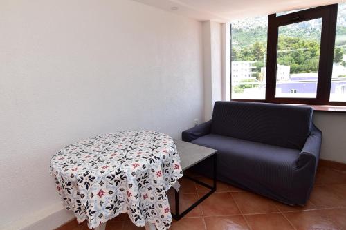 Two-Bedroom Apartment with Sea View image 7
