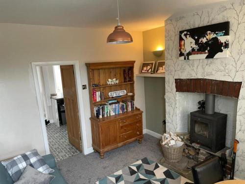 Cosy Cottage edge of Peak District -Log Burner UK gîte à louer Stocksbridge