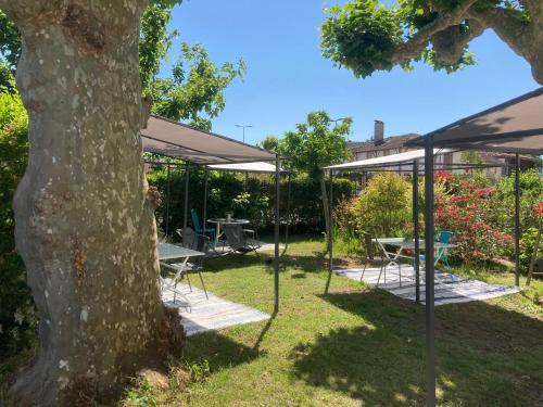 松海灘旅館 (Entre Mer et Pins) in 博恩地區聖於連