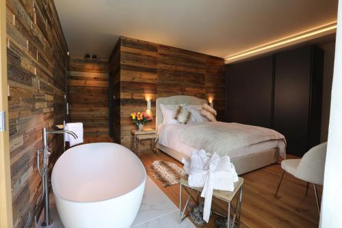Luxury Triple Room