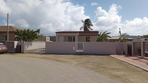 Casita, Your Entire Private House Close To Eagle Beach, Palm Eagle Beach
