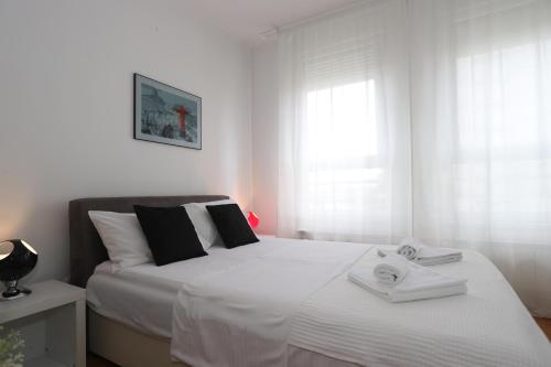 New Belgrade Apartment Belville - image 2