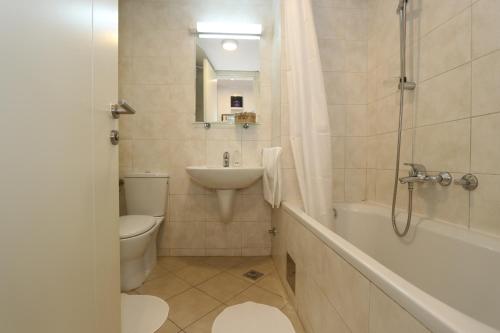 New Belgrade Apartment Belville - image 12