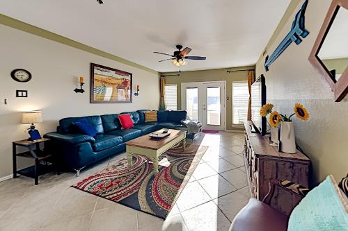The Island on Lake Travis - Pools Private Marina condo - image 4