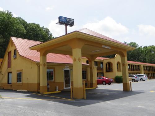 Rodeway Inn – Cartersville, GA
