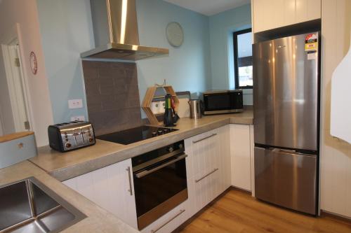 Kitchen, Hawea Mountain cottage in Lake Hawea
