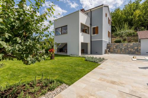 Viesnīcas āriene, Villa Grey Stone in Zvečanje
