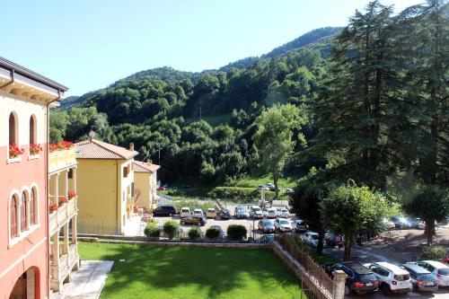Vistas, Art Hotel Baldo in Riva Del Garda City Center