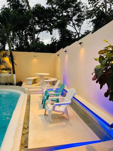 Zwembad, Millenium Manuel Antonio Park and beach in Quepos