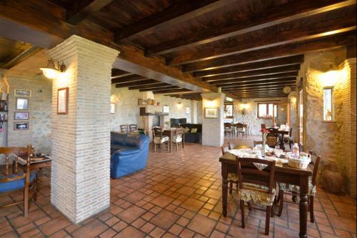 Restoran, Il Casale Delle Ginestre in Castel San Pietro Romano