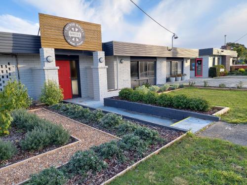 . Anchor Wheel Motel