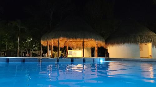 13 Casa con Alberca Puerto Morelos Selva Escondida