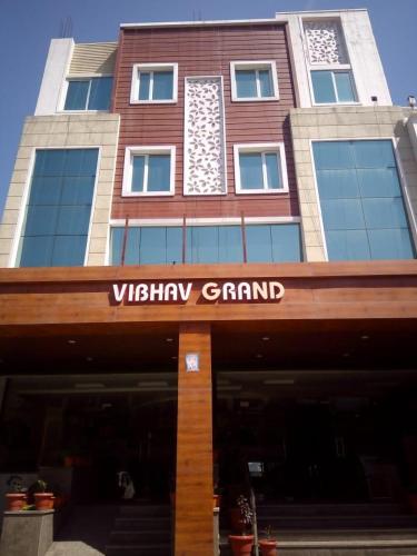 . Vibhav Grand