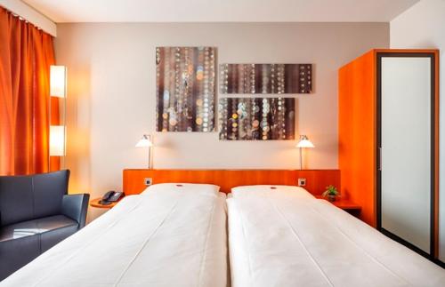 Hotel Metropol Basel Metropol Hotel is perfectly located for both business and leisure guests in Basel. Featuring a satisfying list of amenities, guests will find their stay at the property a comfortable one. Service-mind