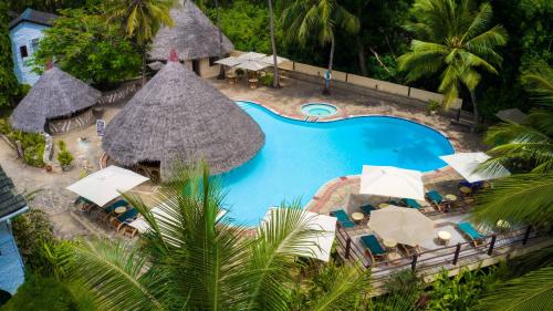 Piscine, Pinewood Beach Resort and Spa in Mombasa