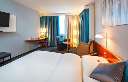 Hotel Metropol Basel Metropol Hotel is perfectly located for both business and leisure guests in Basel. Featuring a satisfying list of amenities, guests will find their stay at the property a comfortable one. Service-mind