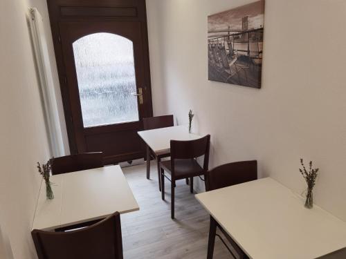 Iekārtas, Main Appartement-Haus - 97896 Freudenberg in Freudenberg (Baden-Wurttemberg)